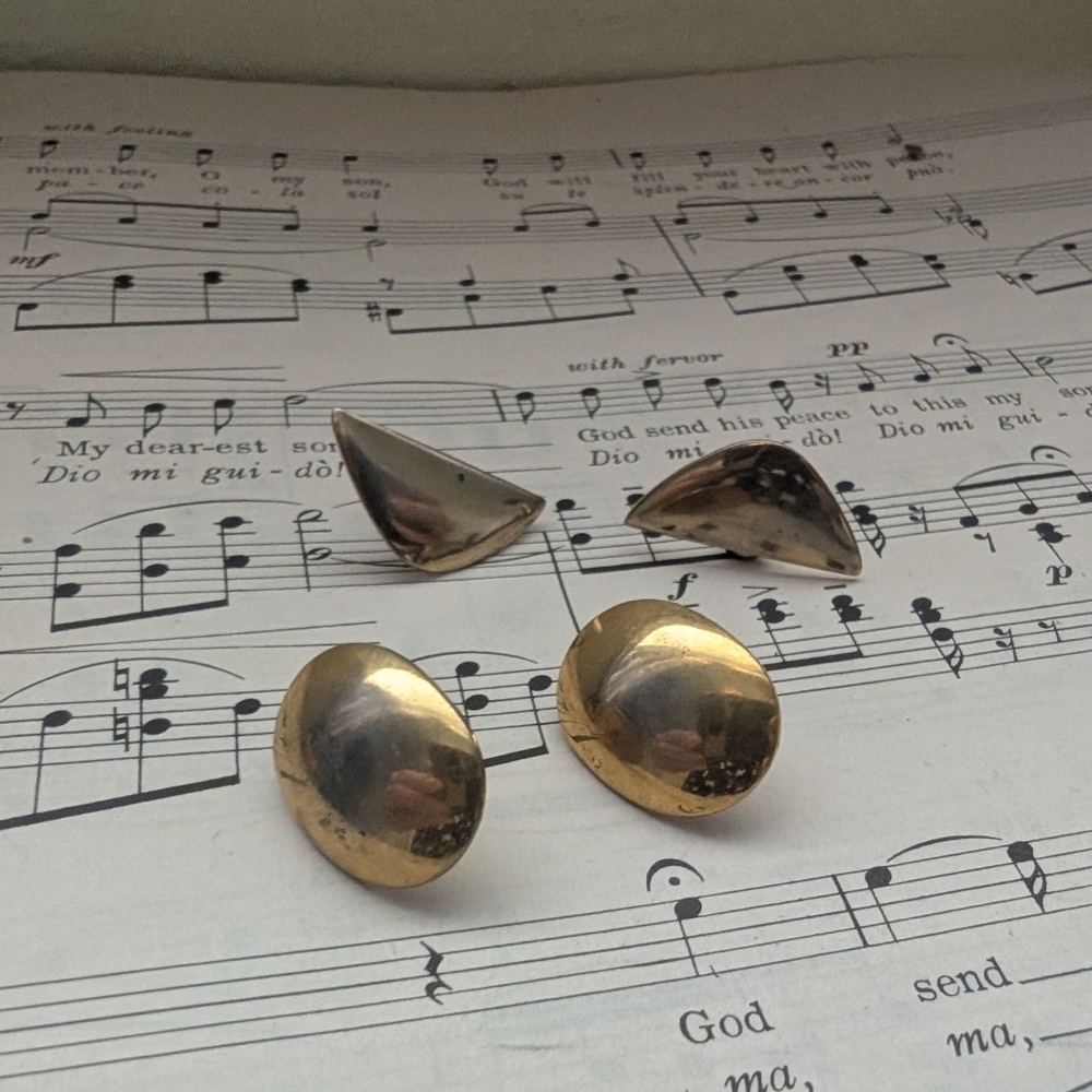 Goldtone Earrings Set